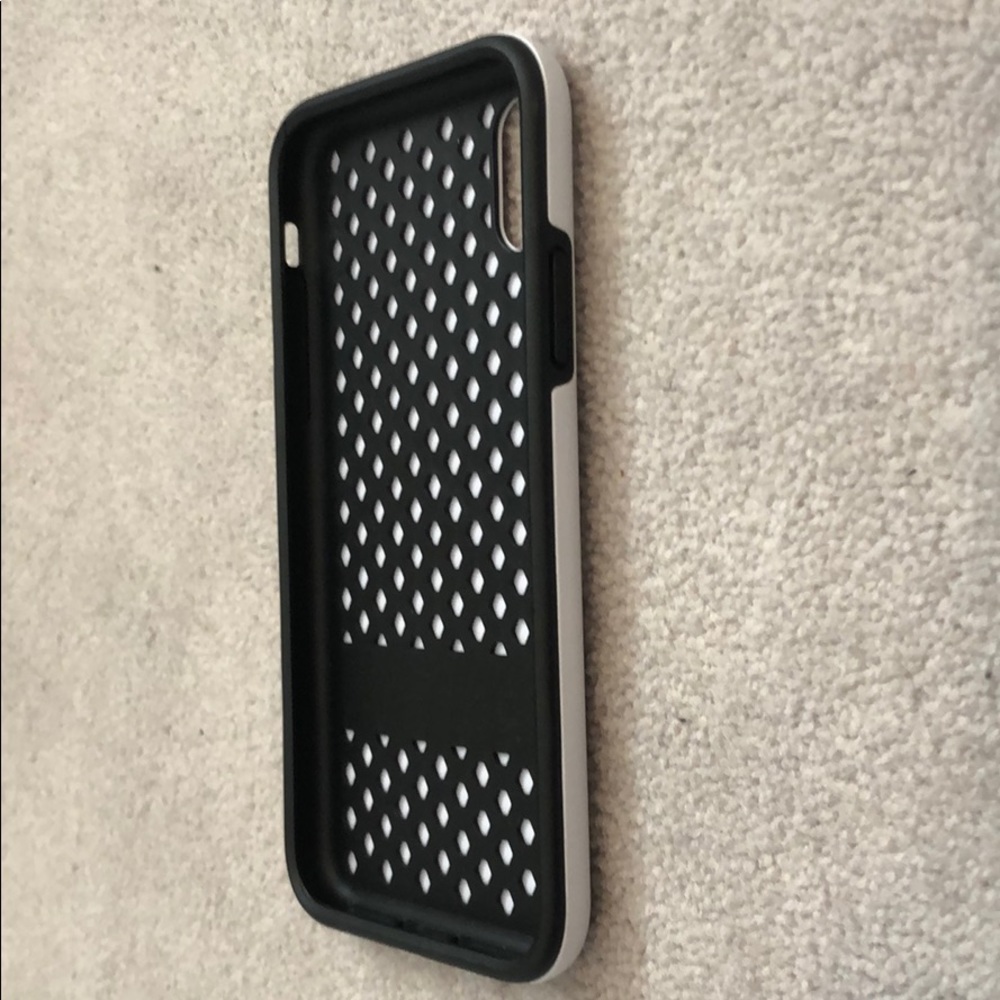 iPhone X Case - Picture 4 of 6